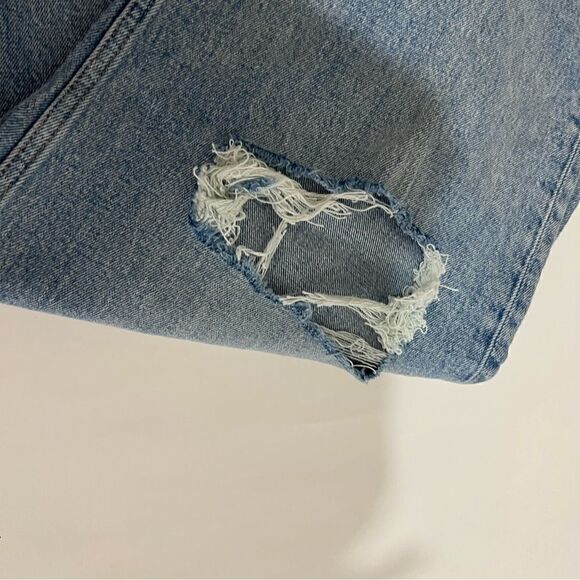 Abercrombie and Fitch The 90s Straight Ultra High Rise Destroyed NWT - Picture 5 of 14